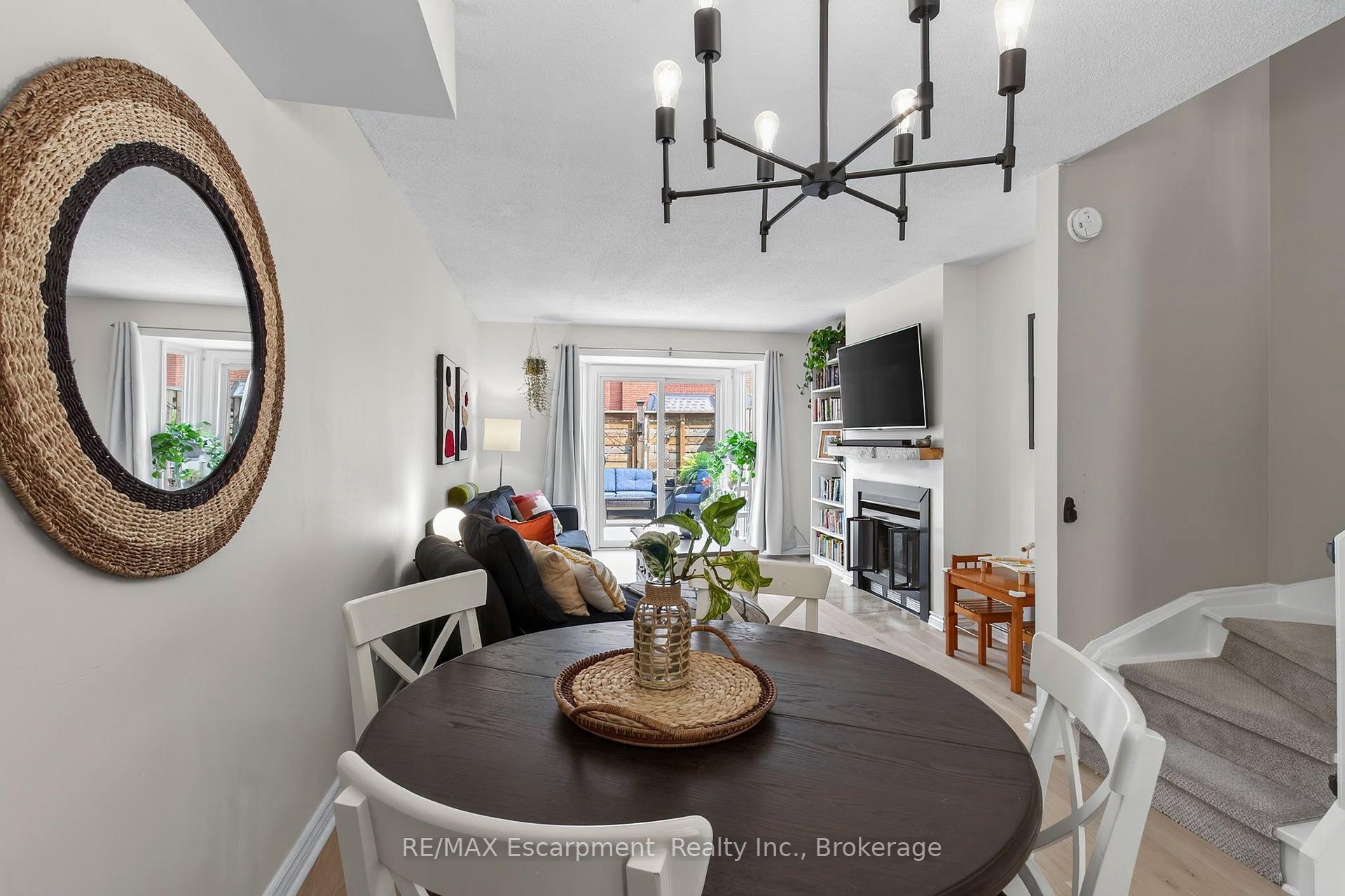 Photo 13 of Unit 425, 895 Maple Avenue, Burlington, Brant — HOMEH