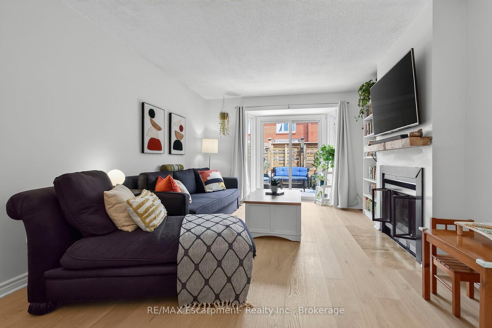 Photo 14 of Unit 425, 895 Maple Avenue, Burlington, Brant — HOMEH