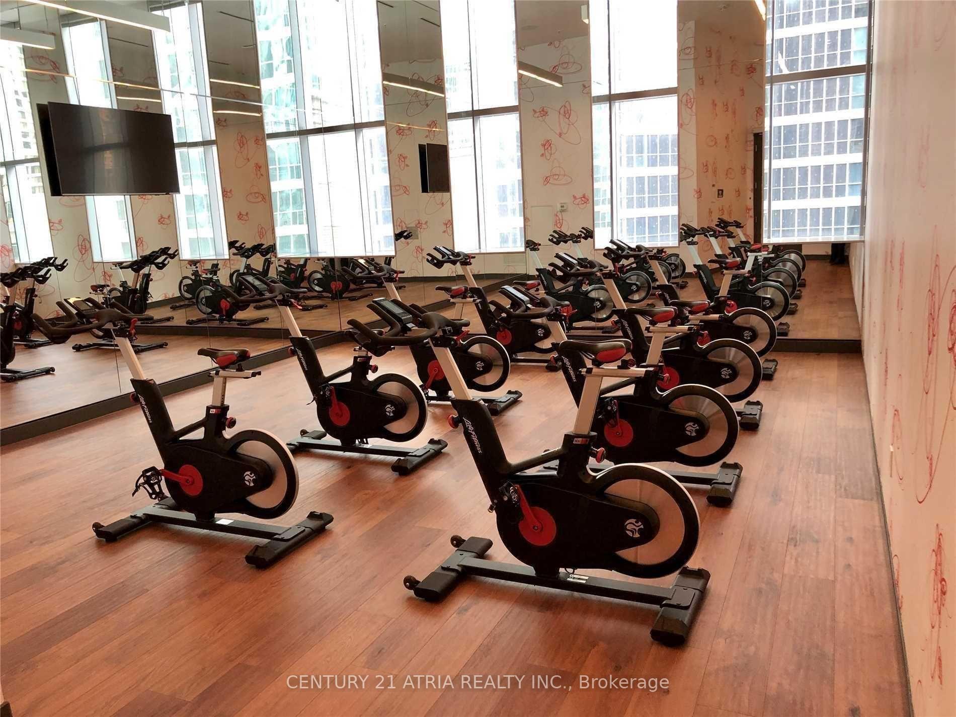Photo 14 of Unit 802, 10 York Street, Toronto, Waterfront Communities — HOMEH