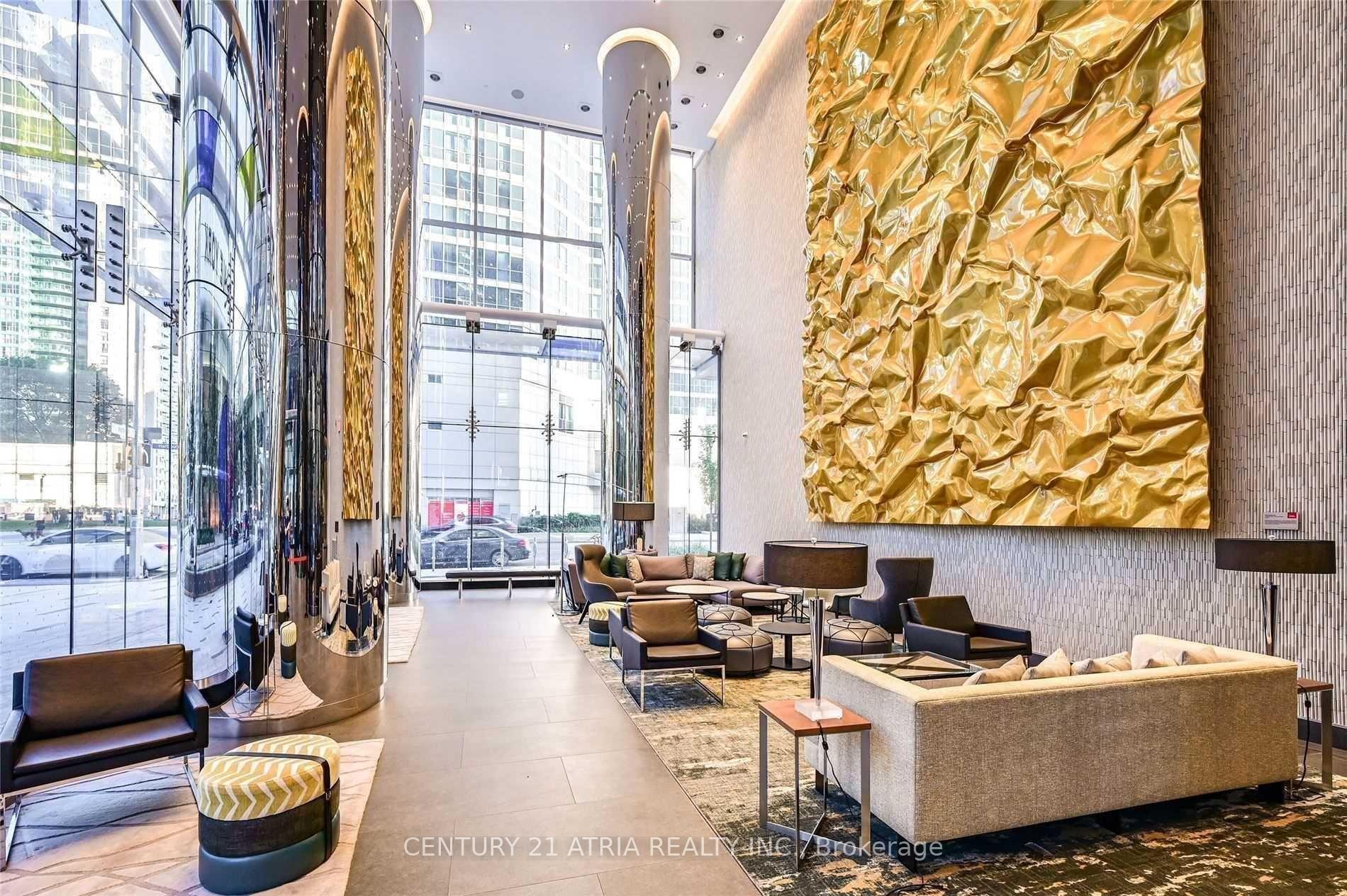 Photo 20 of Unit 802, 10 York Street, Toronto, Waterfront Communities — HOMEH