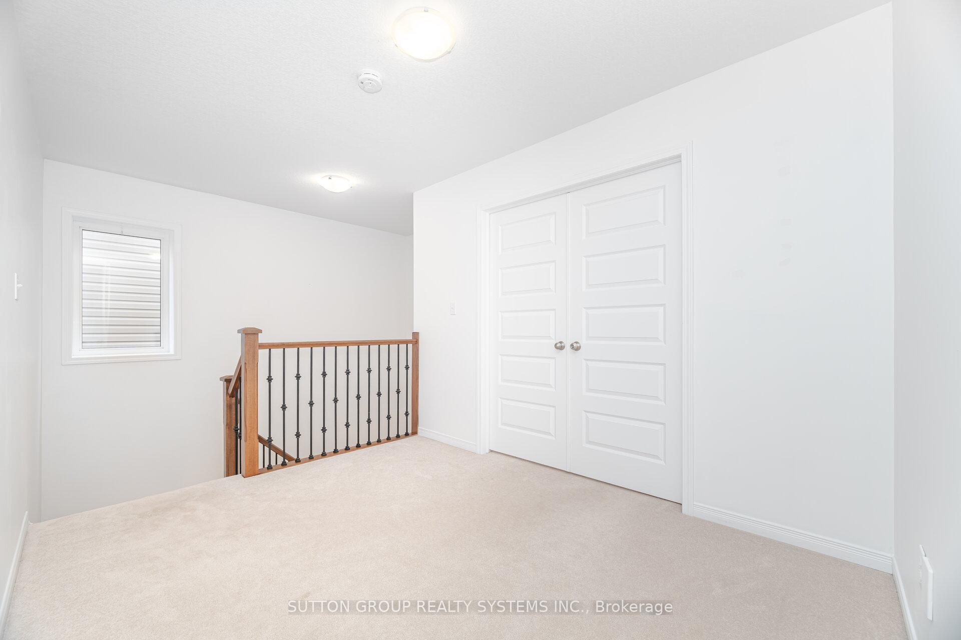 Photo 14 of 565 Sundew Drive, Waterloo, Columbia Forest/Clair Hills — HOMEH