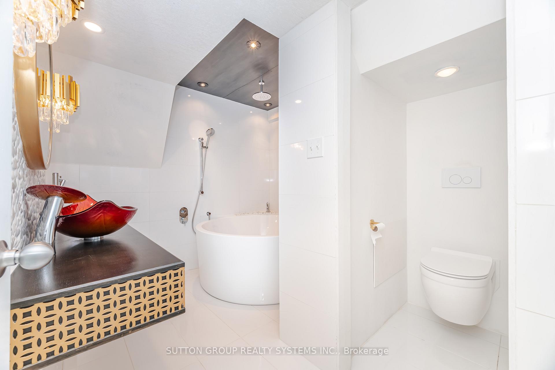 Photo 26 of 565 Sundew Drive, Waterloo, Columbia Forest/Clair Hills — HOMEH