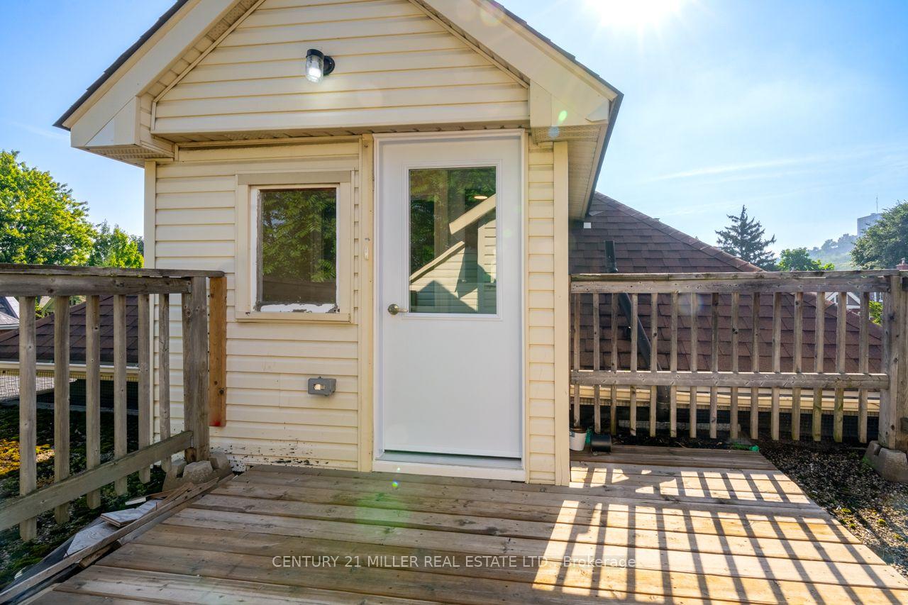 Photo 3 of 124 Gladstone Avenue, Hamilton, St. Clair — HOMEH