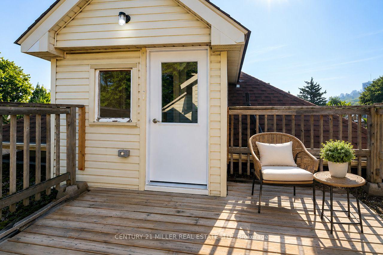 Photo 4 of 124 Gladstone Avenue, Hamilton, St. Clair — HOMEH