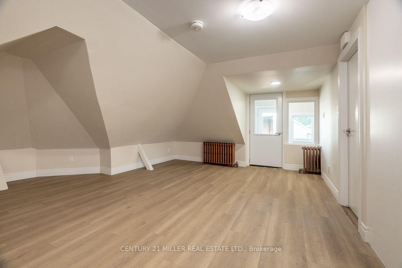 Photo 7 of 124 Gladstone Avenue, Hamilton, St. Clair — HOMEH