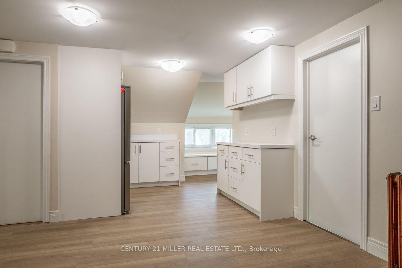 Photo 11 of 124 Gladstone Avenue, Hamilton, St. Clair — HOMEH