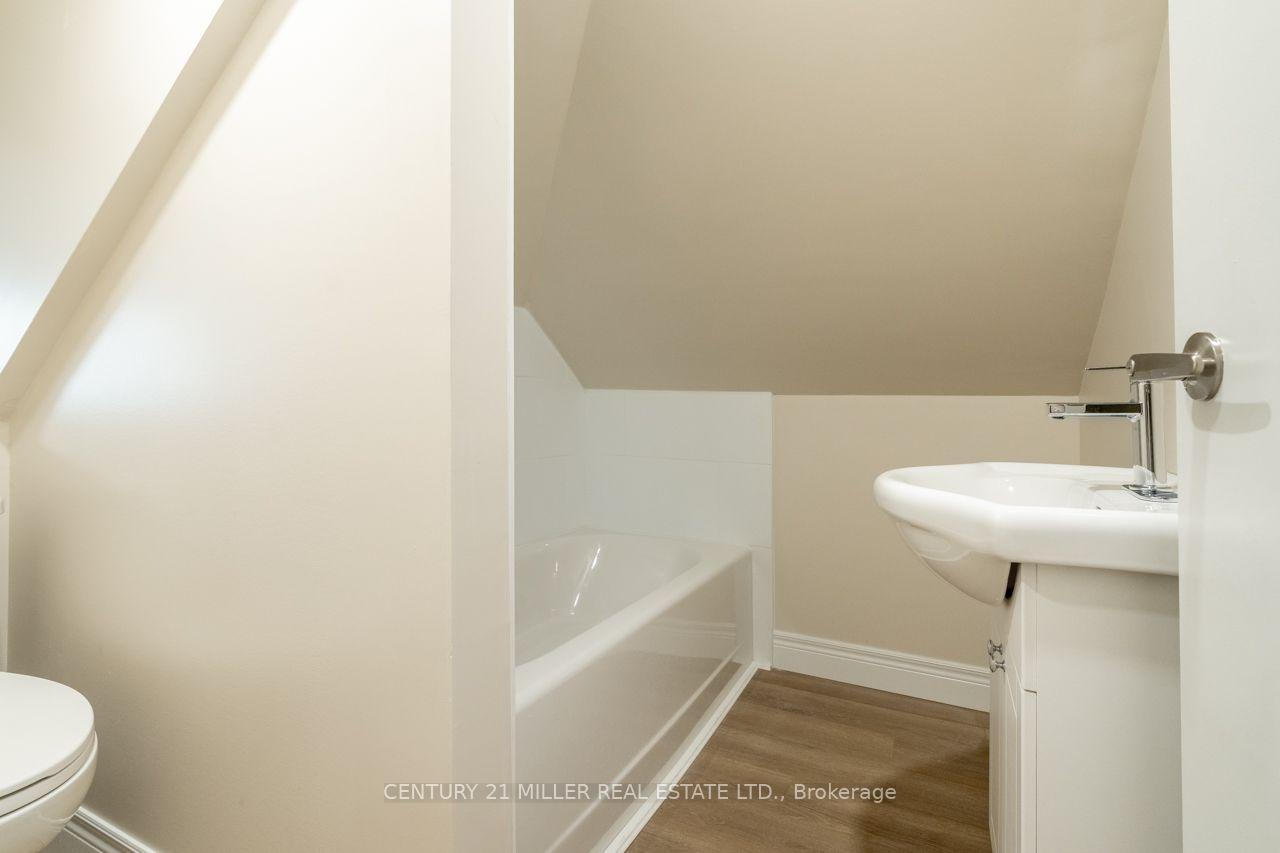 Photo 18 of 124 Gladstone Avenue, Hamilton, St. Clair — HOMEH