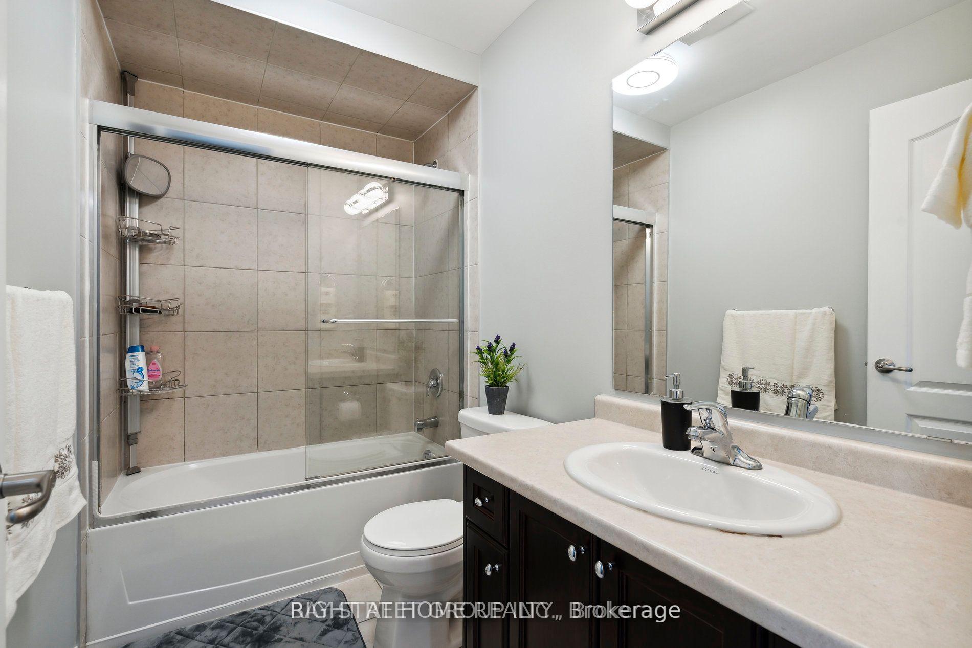 Photo 8 of 89 Penny Lane, Hamilton, Stoney Creek Mountain — HOMEH