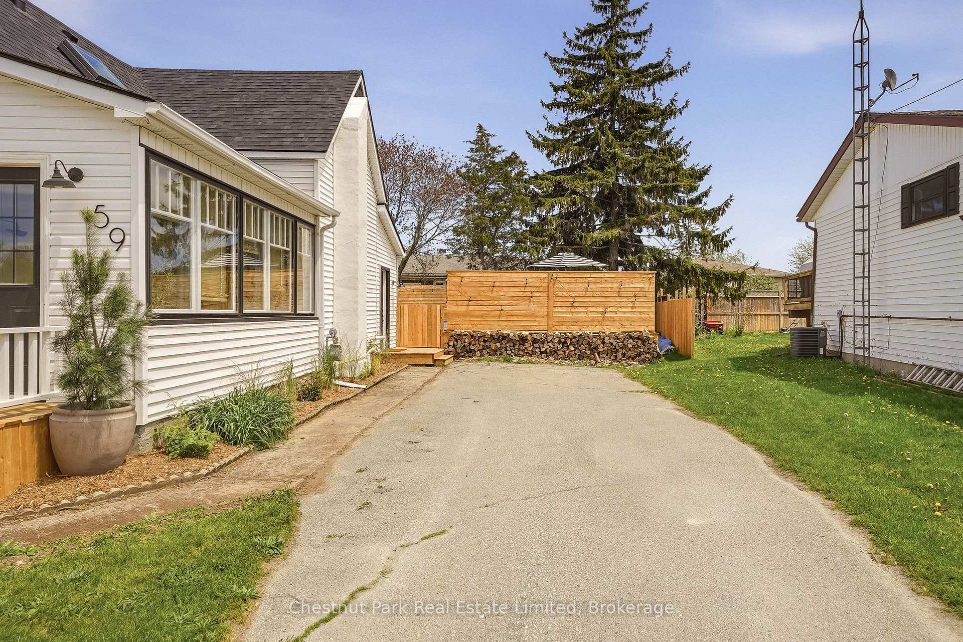 Photo 3 of 59 Maple Street, Prince Edward County, Wellington Ward — HOMEH