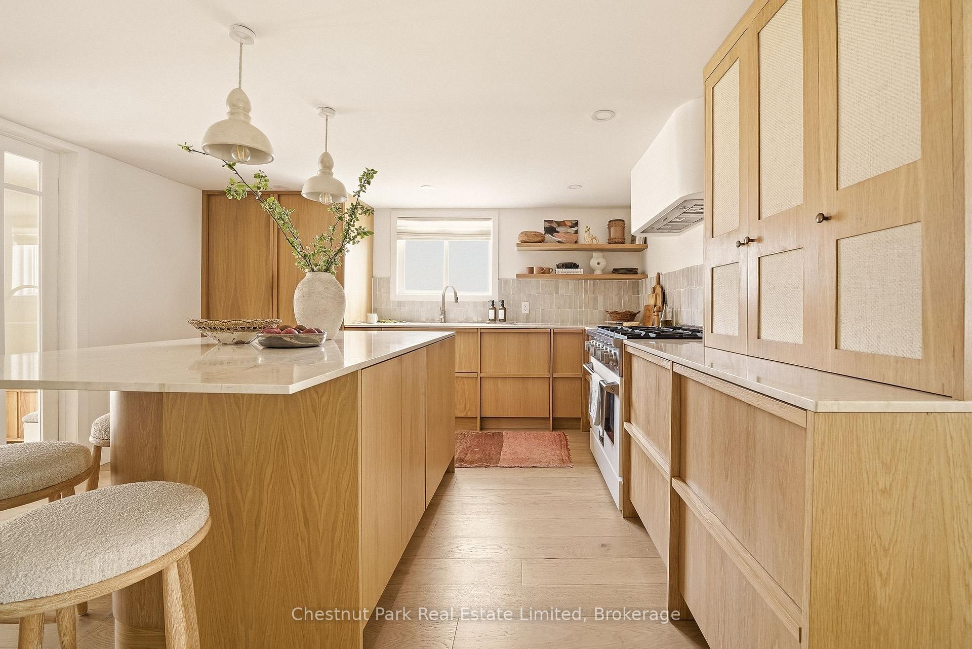 Photo 17 of 59 Maple Street, Prince Edward County, Wellington Ward — HOMEH