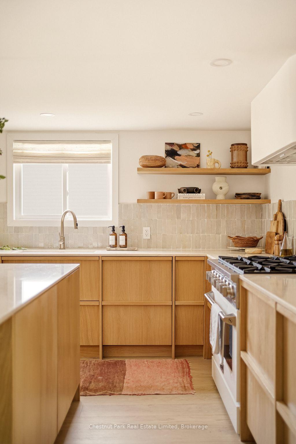 Photo 18 of 59 Maple Street, Prince Edward County, Wellington Ward — HOMEH