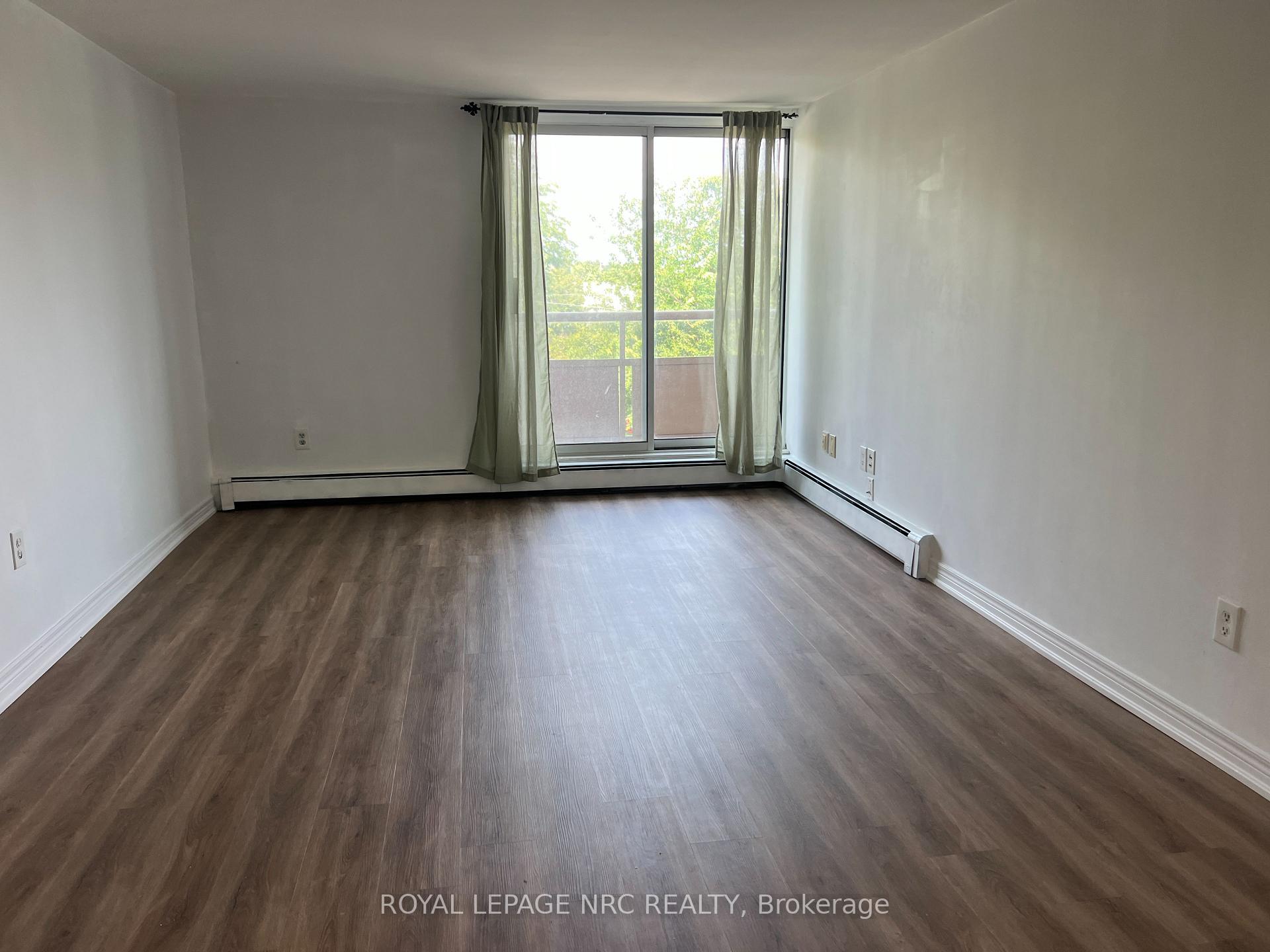 Photo 5 of Unit 307, 264 Grantham Avenue W, St. Catharines, Carlton/Bunting — HOMEH