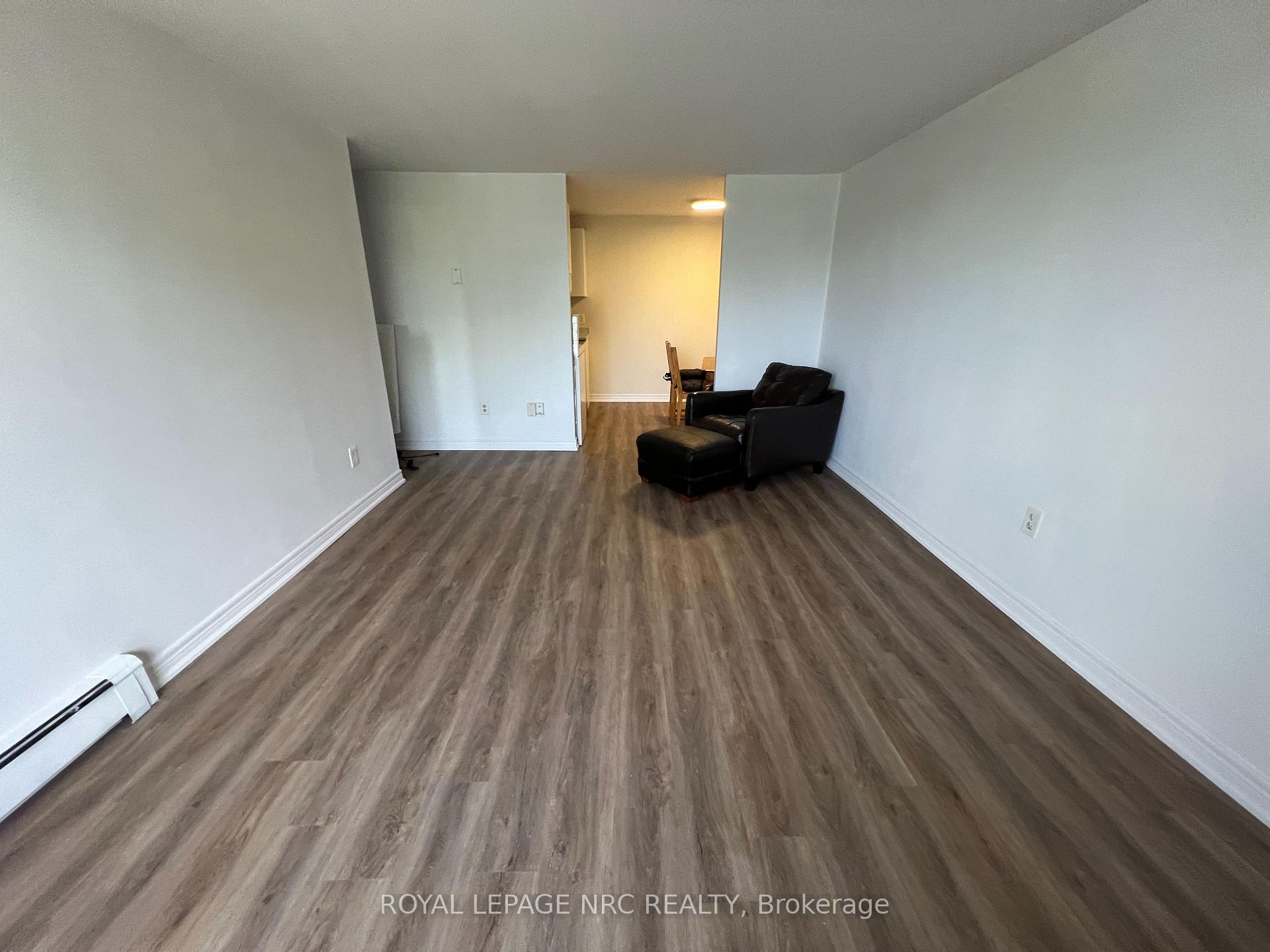Photo 6 of Unit 307, 264 Grantham Avenue W, St. Catharines, Carlton/Bunting — HOMEH