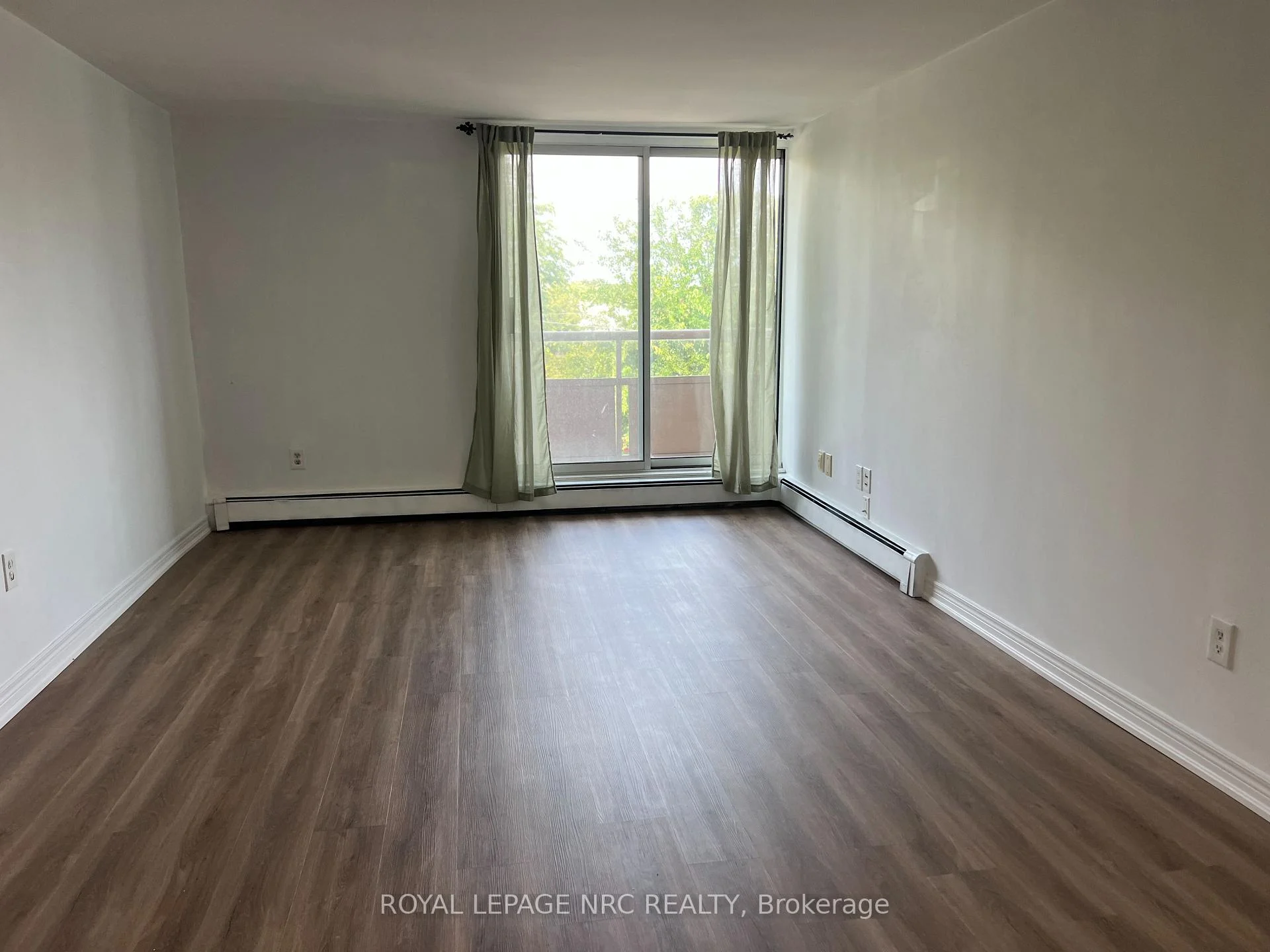 Photo 12 of Unit 307, 264 Grantham Avenue W, St. Catharines, Carlton/Bunting — HOMEH