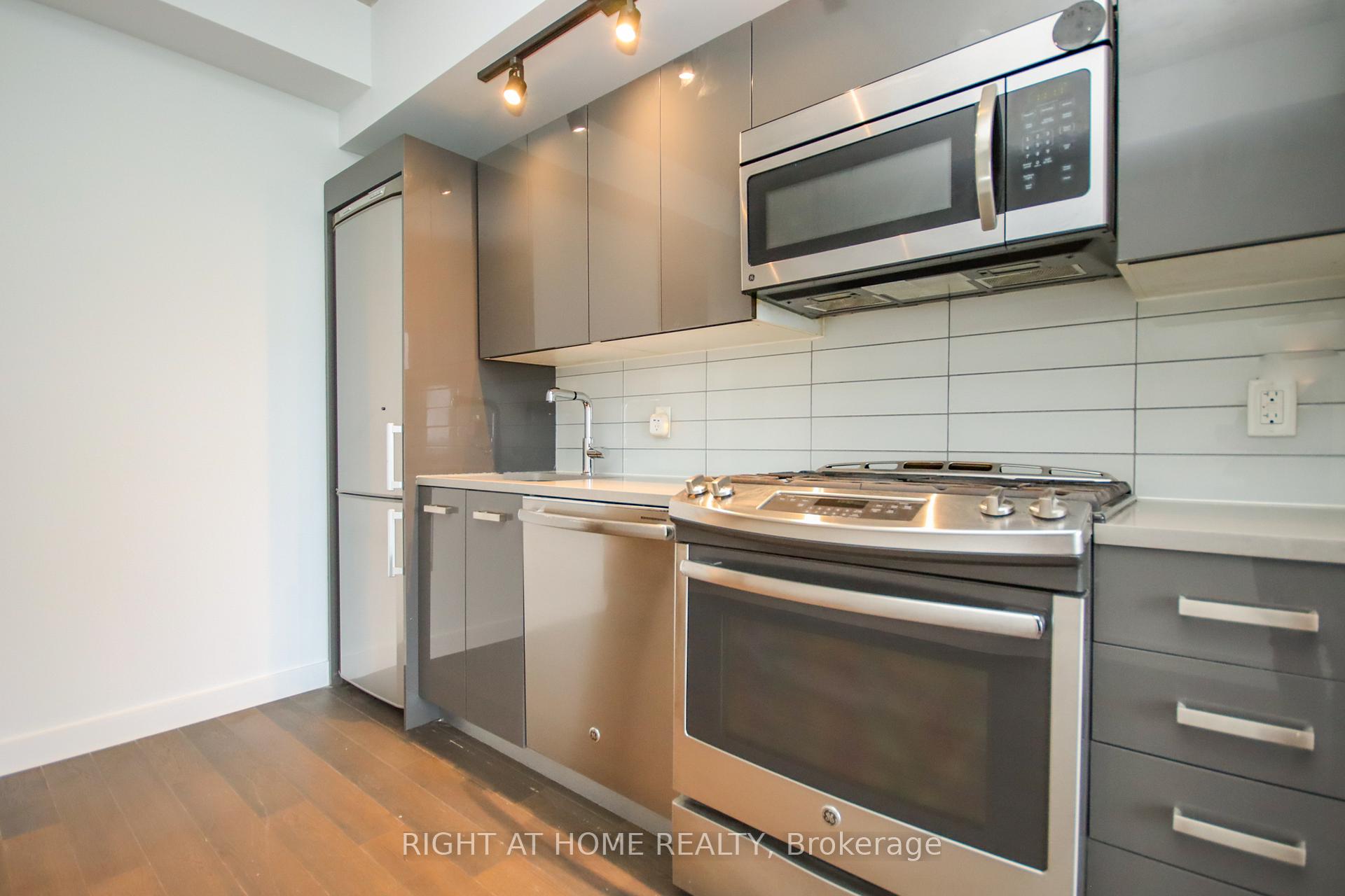 Photo 5 of Unit 1002, 224 Lyon Street, Ottawa, Ottawa Centre — HOMEH