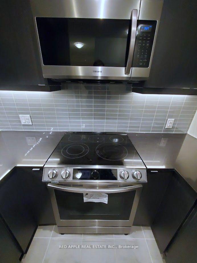 Photo 3 of Unit 1802, 50 Thomas Riley Road, Etobicoke, Islington-City Centre West — HOMEH