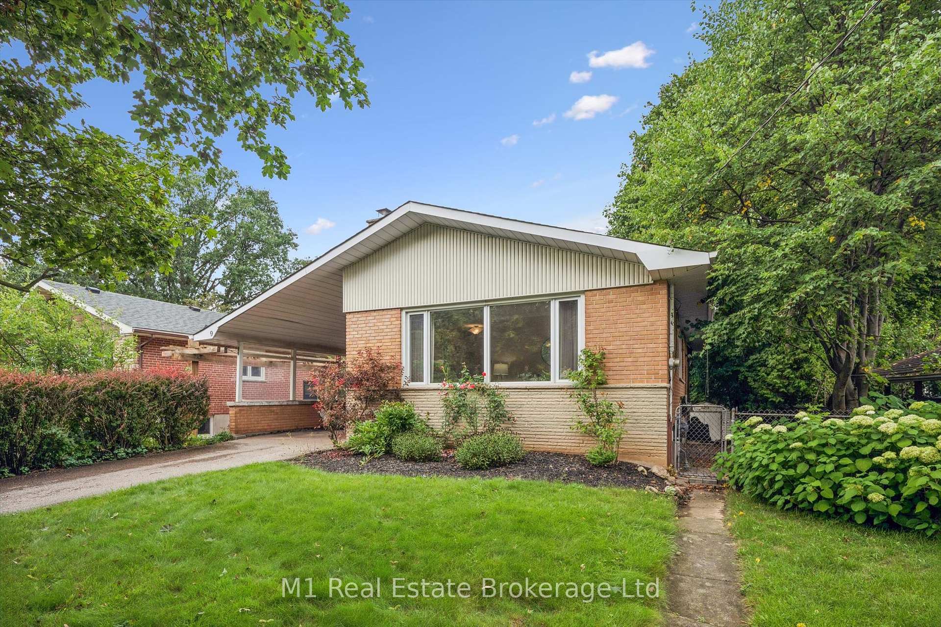Photo 2 of 9 Cedar Street, Guelph, Dovercliffe Park/Old University — HOMEH
