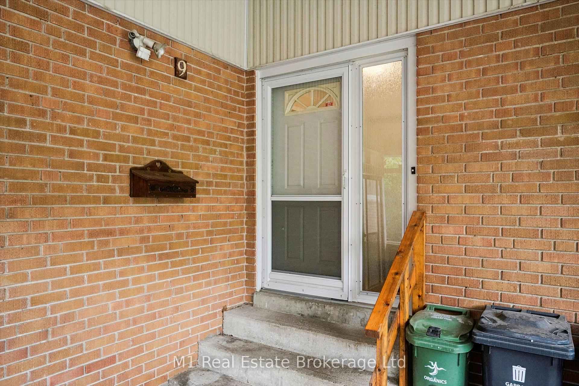 Photo 5 of 9 Cedar Street, Guelph, Dovercliffe Park/Old University — HOMEH
