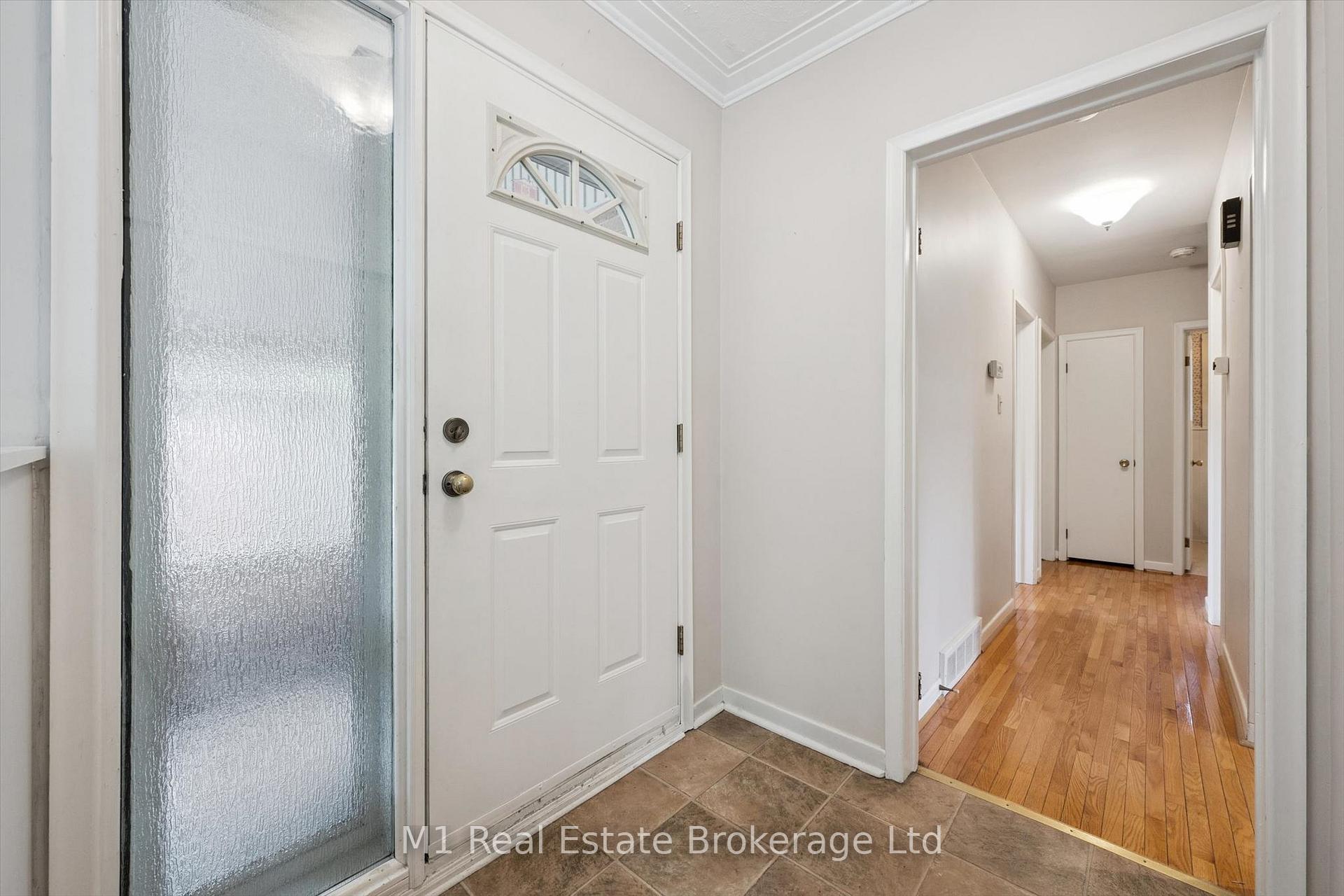 Photo 6 of 9 Cedar Street, Guelph, Dovercliffe Park/Old University — HOMEH