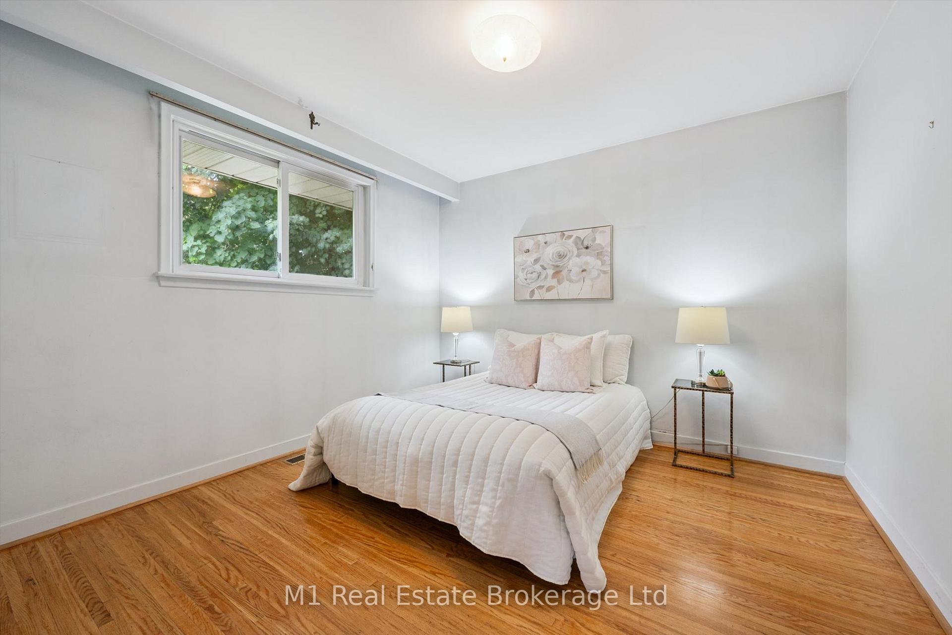 Photo 20 of 9 Cedar Street, Guelph, Dovercliffe Park/Old University — HOMEH