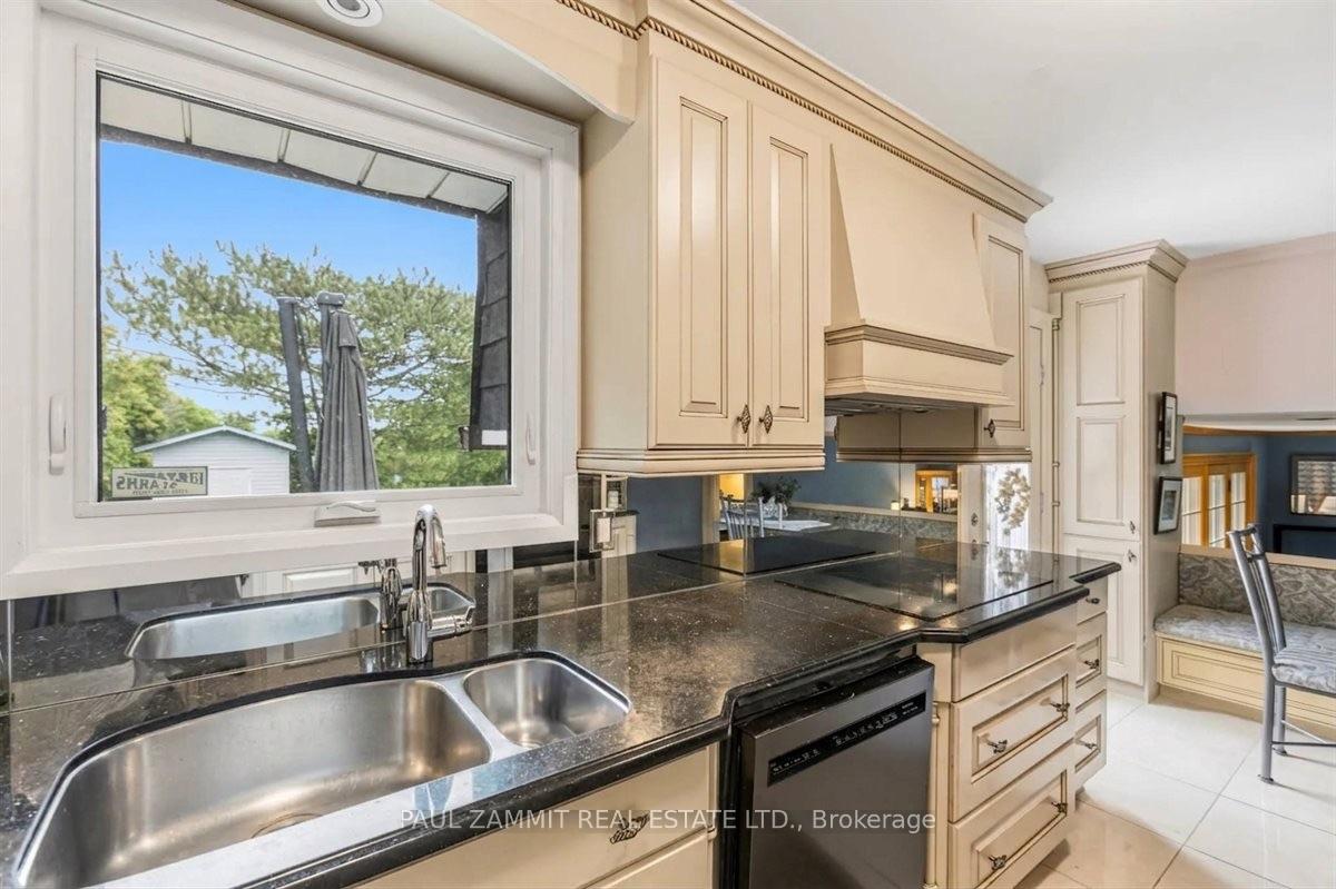 Photo 16 of 67 Dawn Hill Trail, Markham, Bayview Fairway-Bayview Country Club Estates — HOMEH