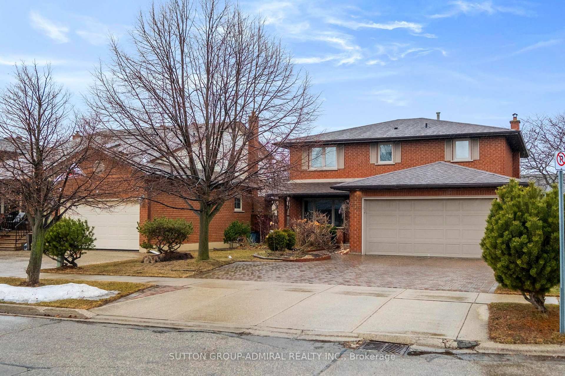 Photo 2 of 47 Sandy Drive, Hamilton, Stoney Creek — HOMEH