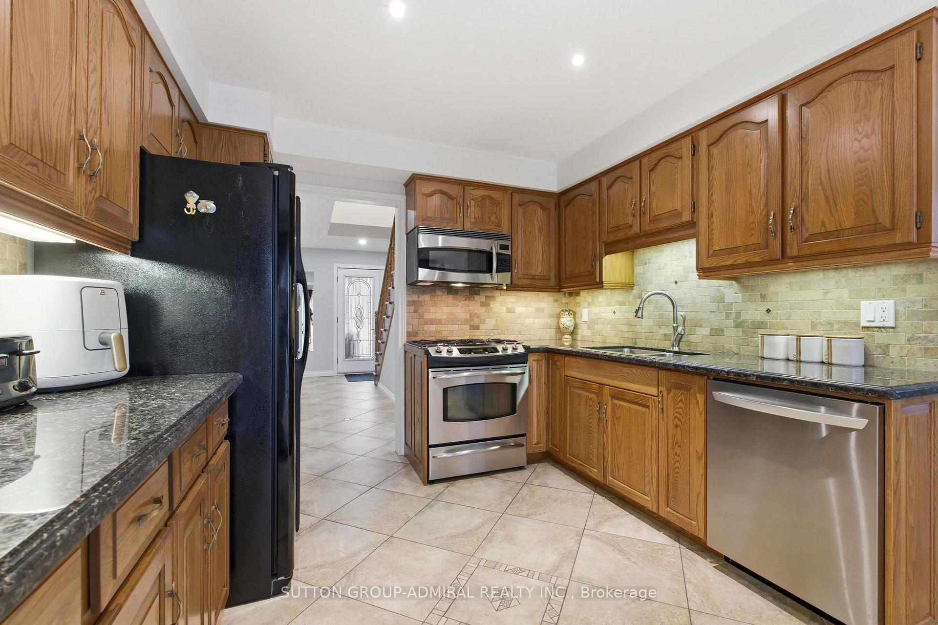 Photo 17 of 47 Sandy Drive, Hamilton, Stoney Creek — HOMEH