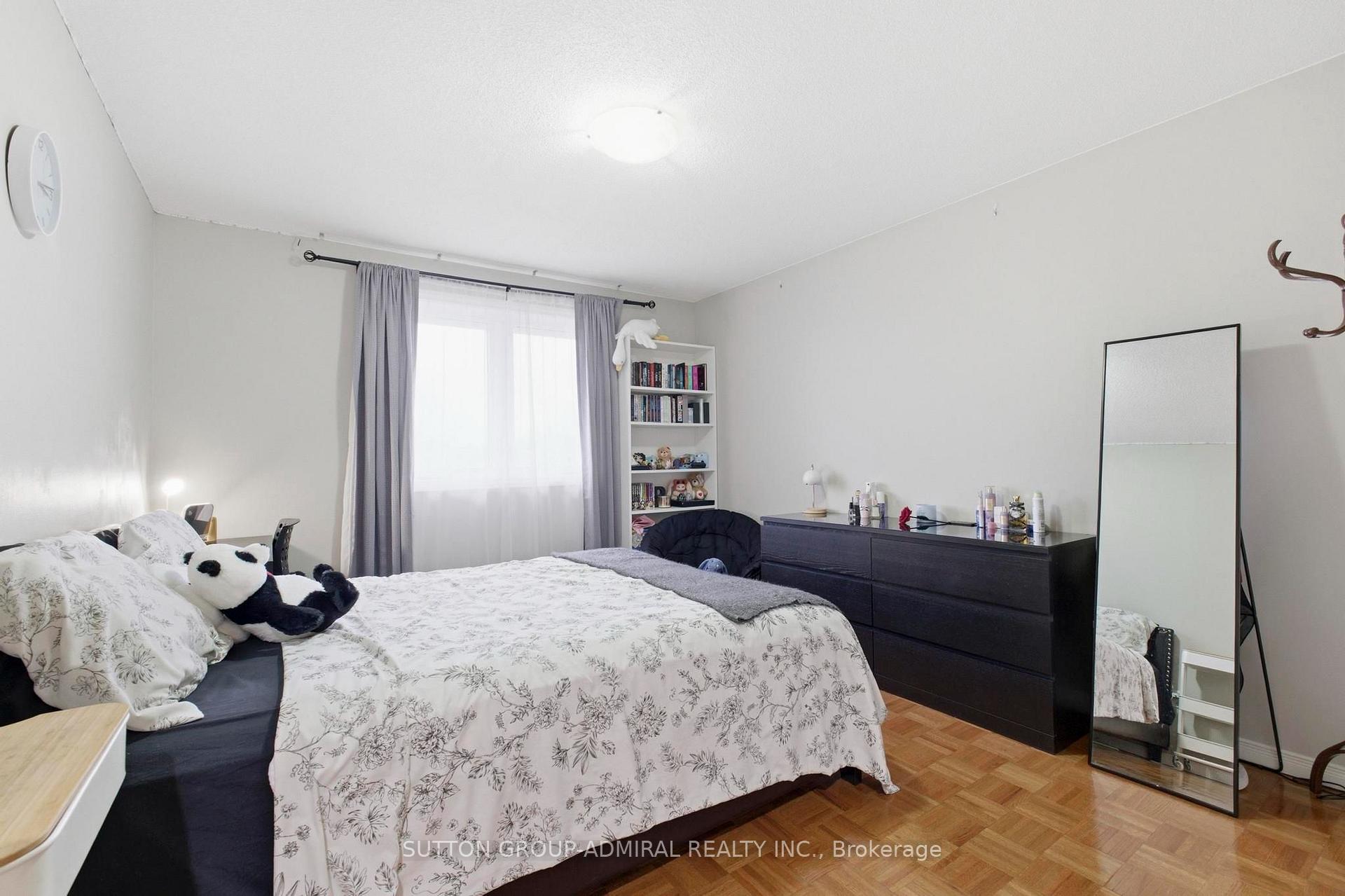Photo 22 of 47 Sandy Drive, Hamilton, Stoney Creek — HOMEH