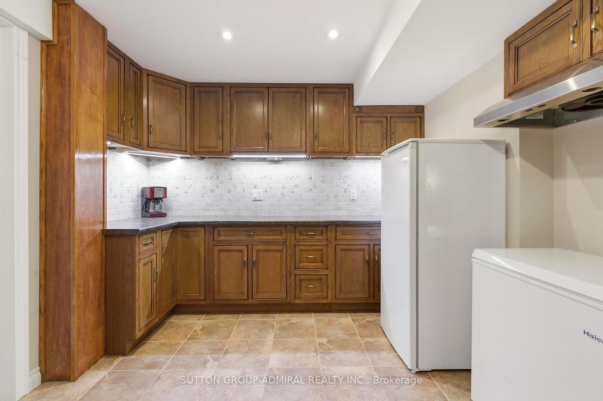 Photo 39 of 47 Sandy Drive, Hamilton, Stoney Creek — HOMEH
