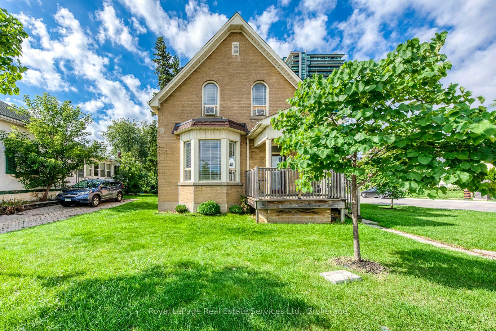 Photo 1 of 21 Centre Street S, Brampton, Queen Street Corridor — HOMEH