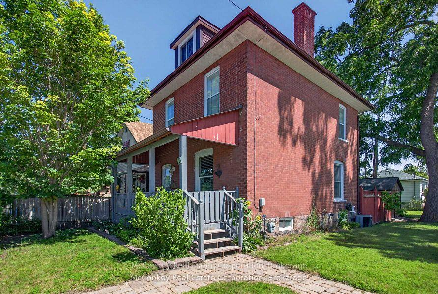 Photo 3 of 730 Park Street S, Peterborough, Otonabee Ward 1 — HOMEH