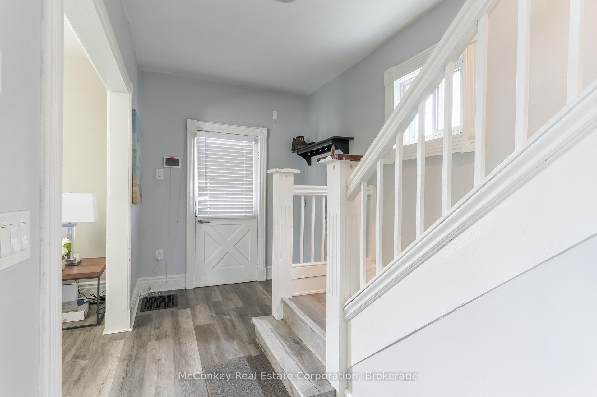 Photo 16 of 730 Park Street S, Peterborough, Otonabee Ward 1 — HOMEH