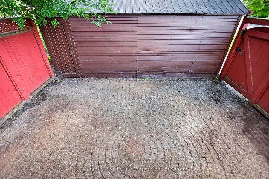 Photo 46 of 730 Park Street S, Peterborough, Otonabee Ward 1 — HOMEH