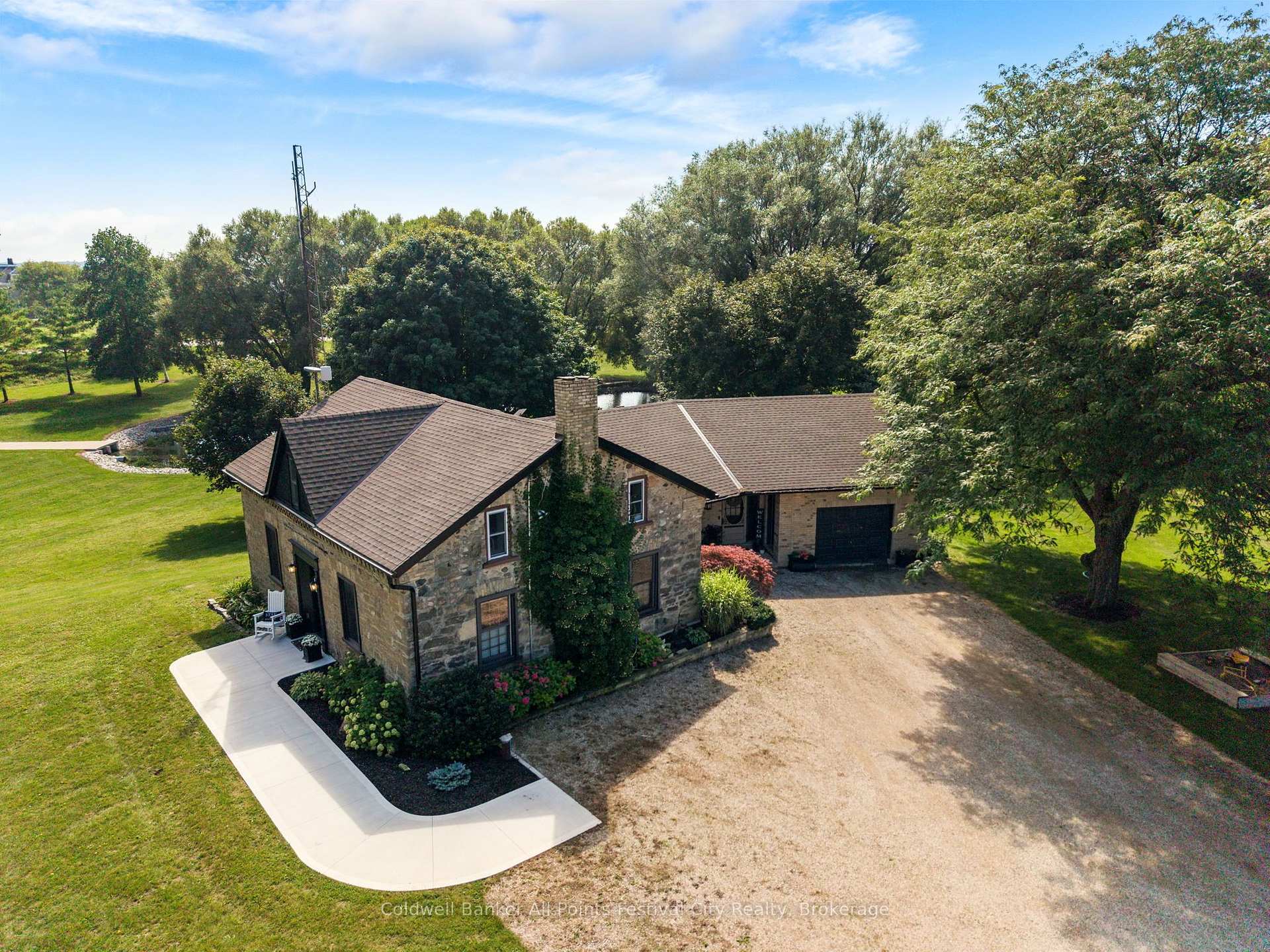Photo 3 of 79617 Orchard Line, Central Huron, Goderich — HOMEH