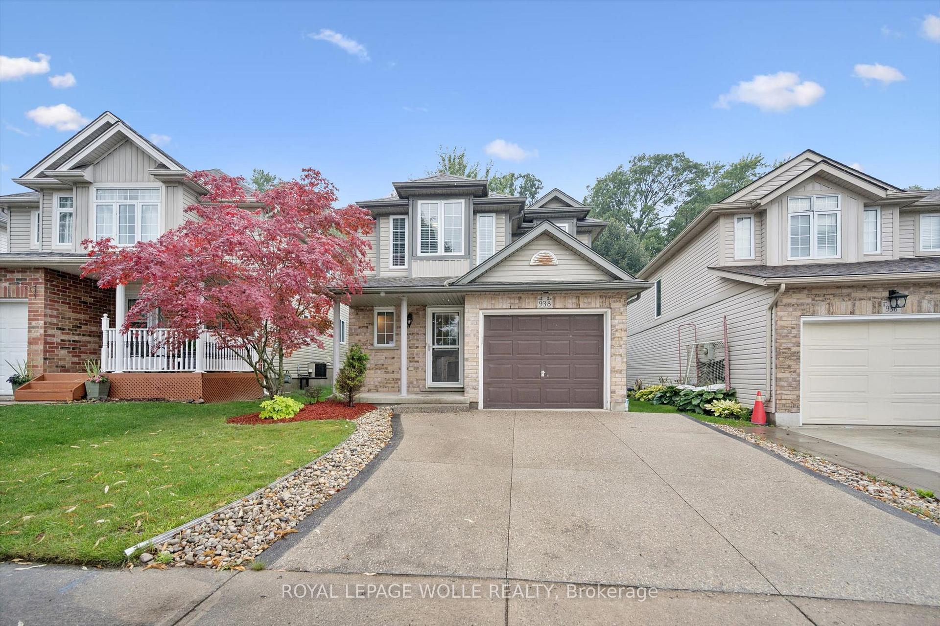 Photo 4 of 938 Atlantic Boulevard, Waterloo, Eastbridge — HOMEH