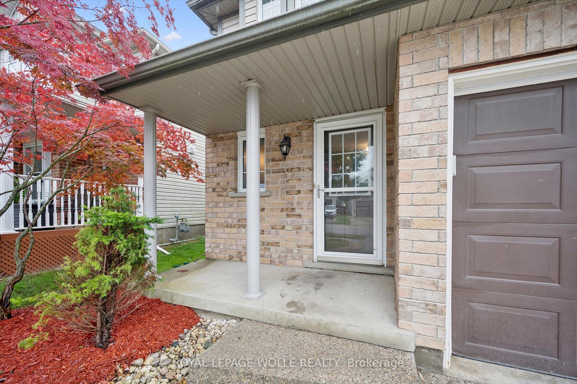 Photo 5 of 938 Atlantic Boulevard, Waterloo, Eastbridge — HOMEH