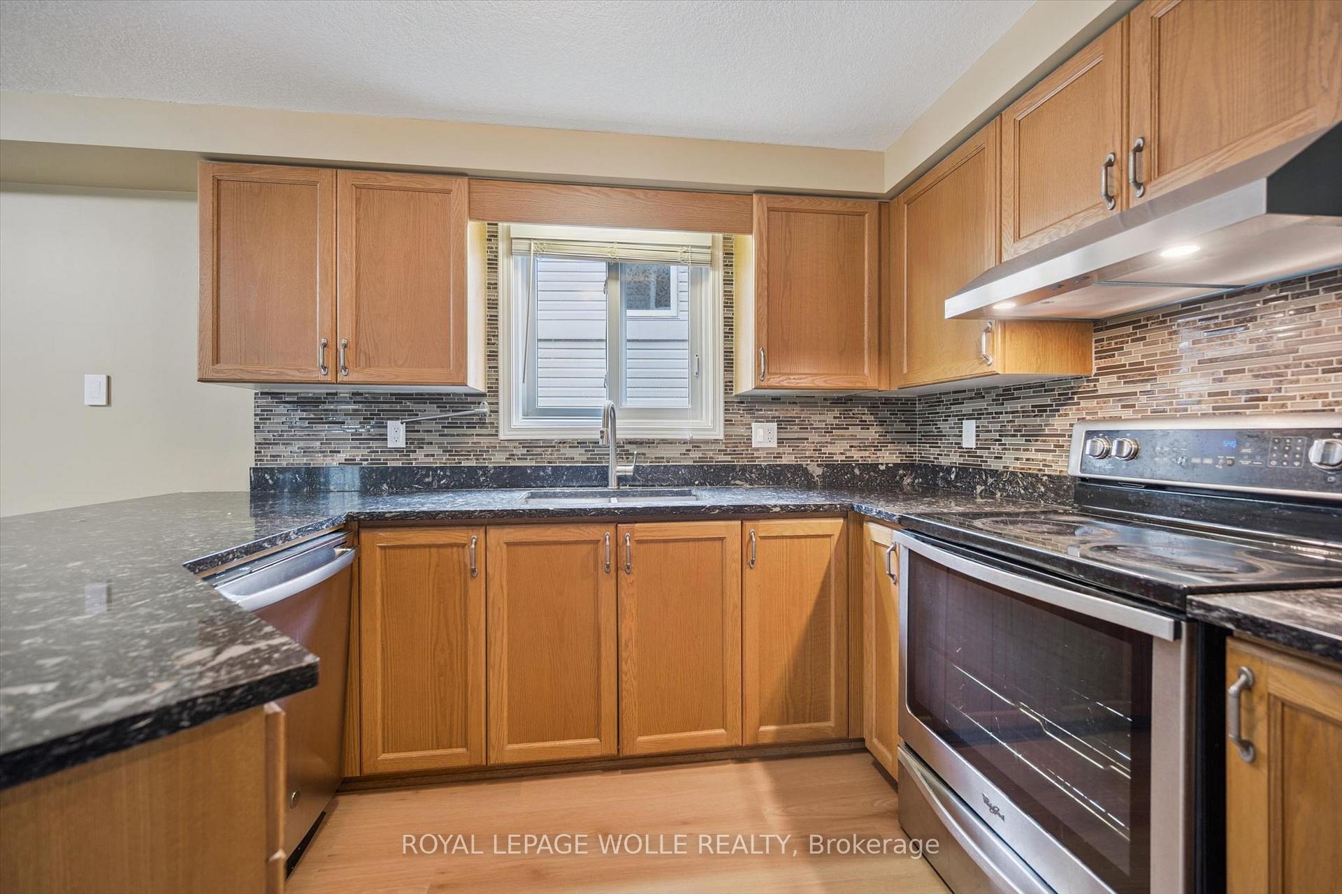 Photo 14 of 938 Atlantic Boulevard, Waterloo, Eastbridge — HOMEH