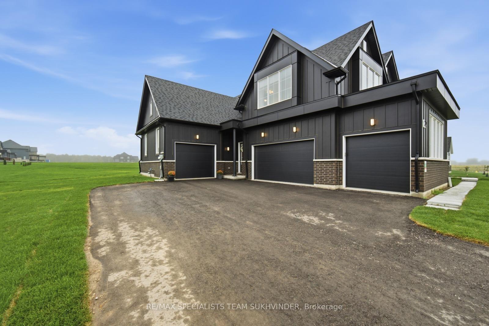 Photo 43 of 22 Ewing Way, Amaranth, Rural Amaranth — HOMEH