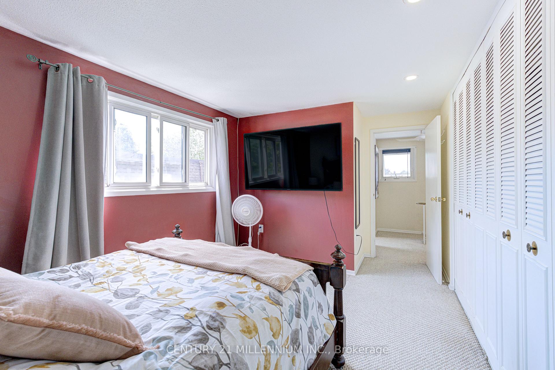 Photo 25 of 59 Lewis Crescent, Kitchener, Centreville Chicopee — HOMEH