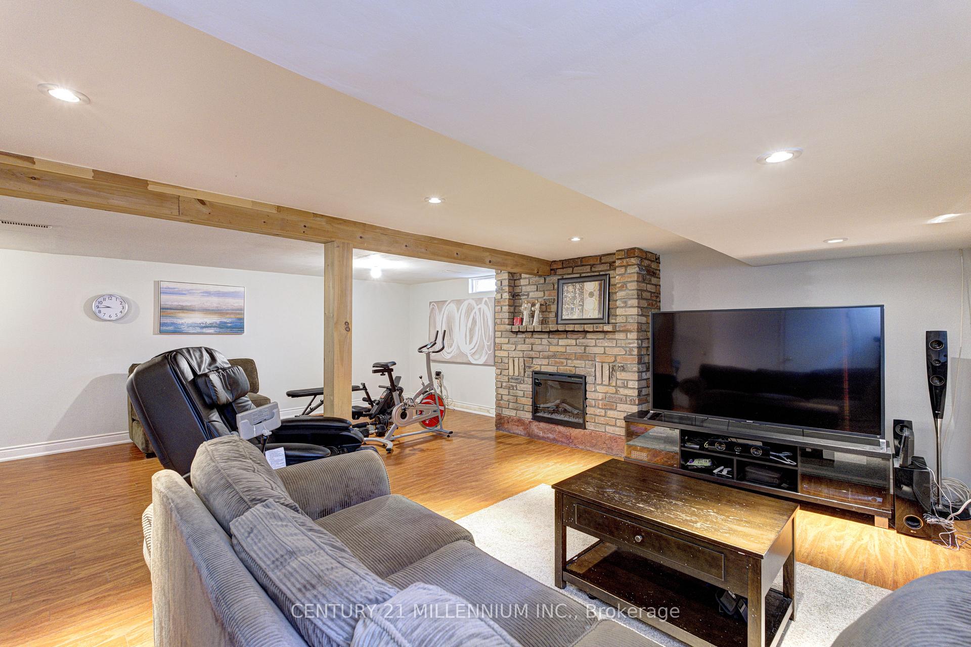 Photo 36 of 59 Lewis Crescent, Kitchener, Centreville Chicopee — HOMEH