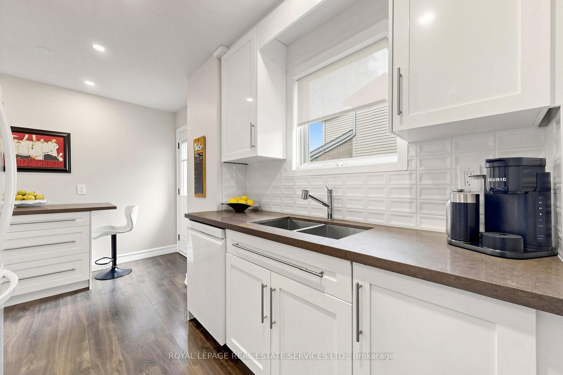 Photo 12 of 150 Tamarack Drive, Markham, Aileen-Willowbrook — HOMEH