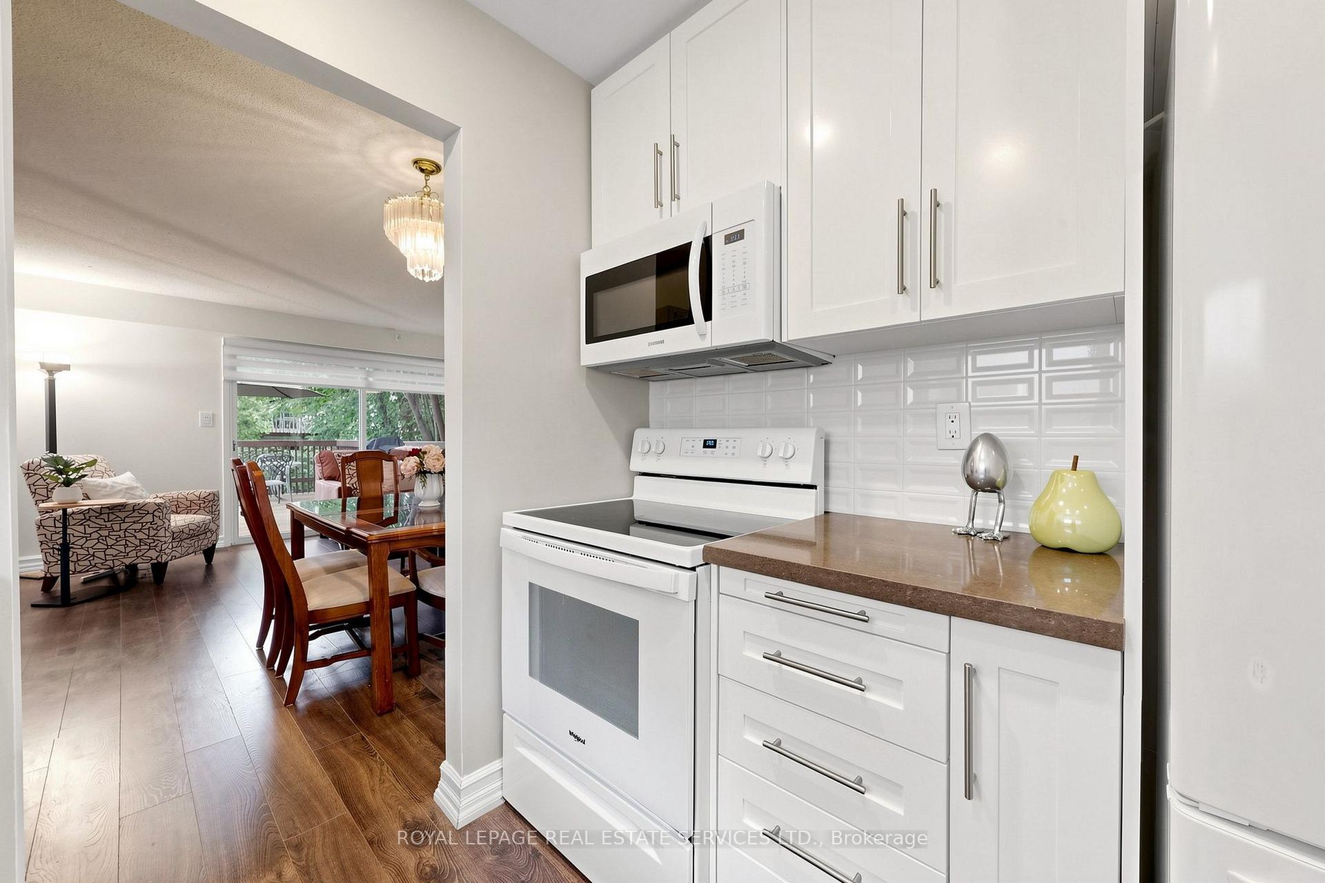 Photo 13 of 150 Tamarack Drive, Markham, Aileen-Willowbrook — HOMEH