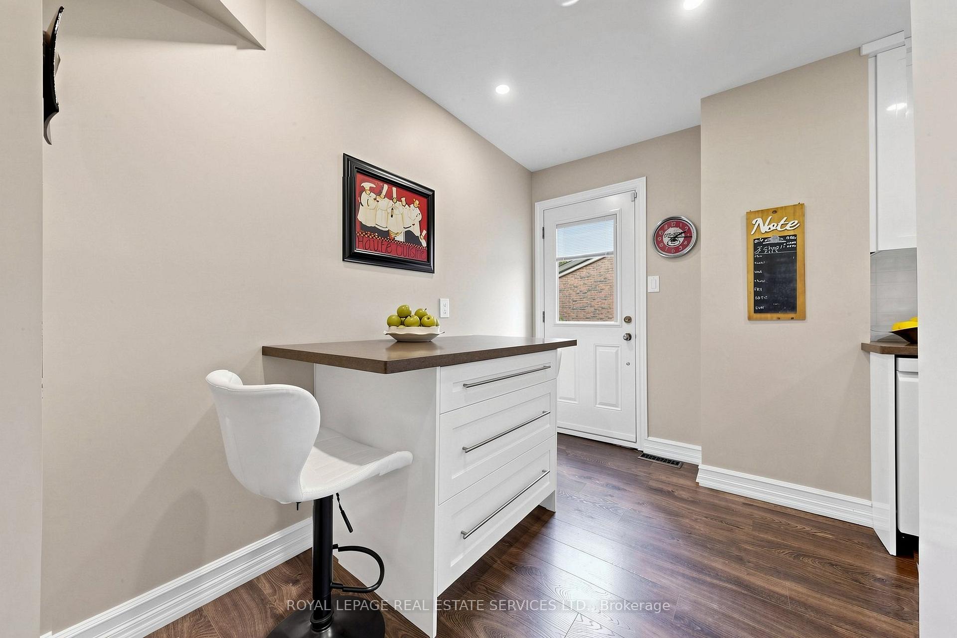 Photo 15 of 150 Tamarack Drive, Markham, Aileen-Willowbrook — HOMEH