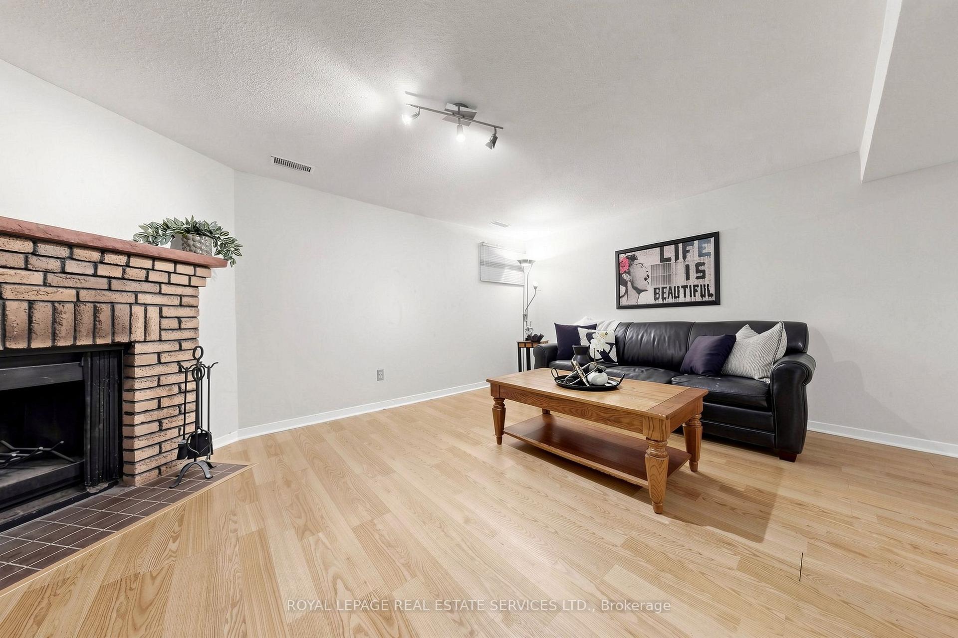 Photo 27 of 150 Tamarack Drive, Markham, Aileen-Willowbrook — HOMEH