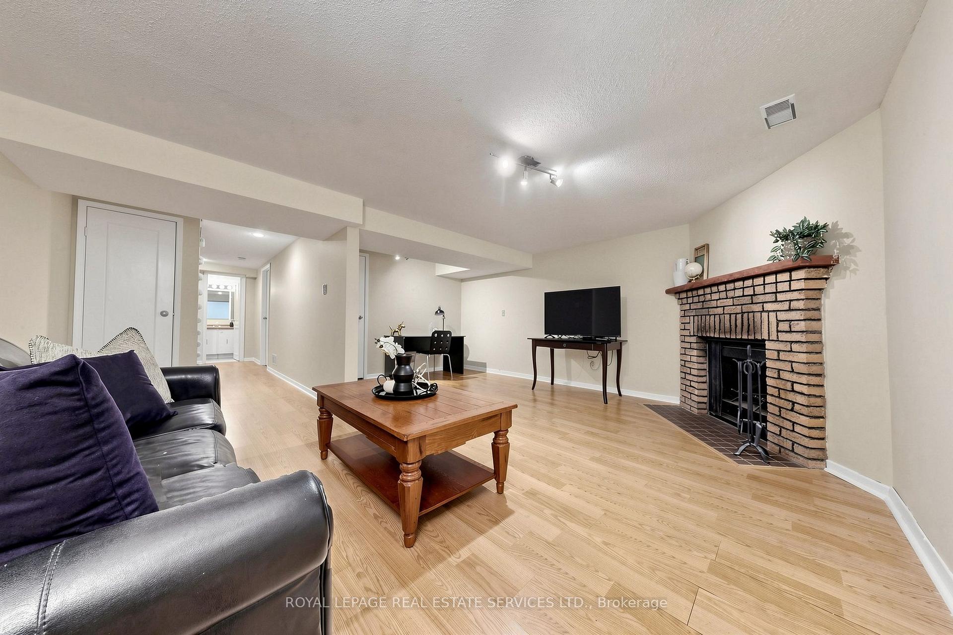 Photo 28 of 150 Tamarack Drive, Markham, Aileen-Willowbrook — HOMEH