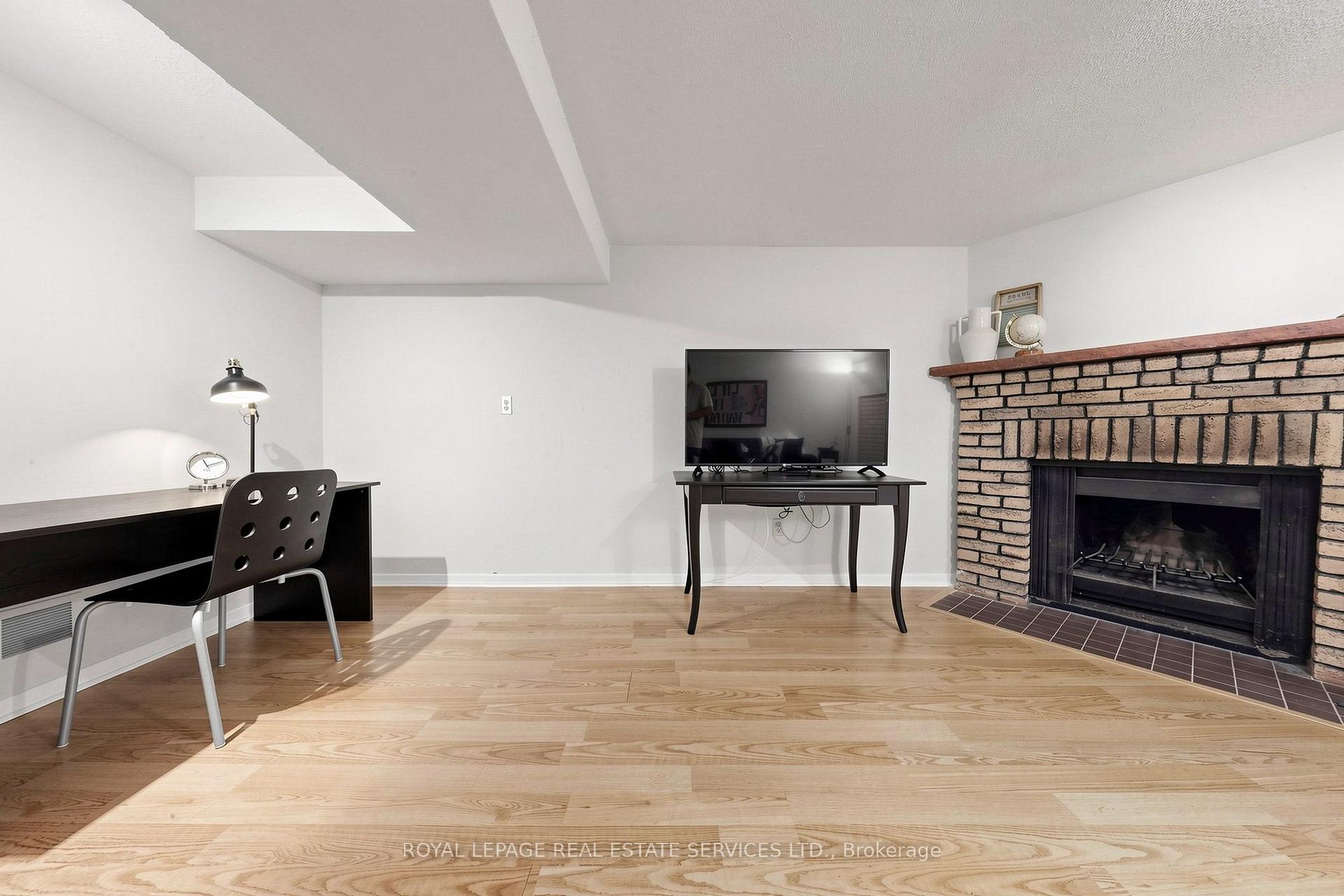 Photo 29 of 150 Tamarack Drive, Markham, Aileen-Willowbrook — HOMEH