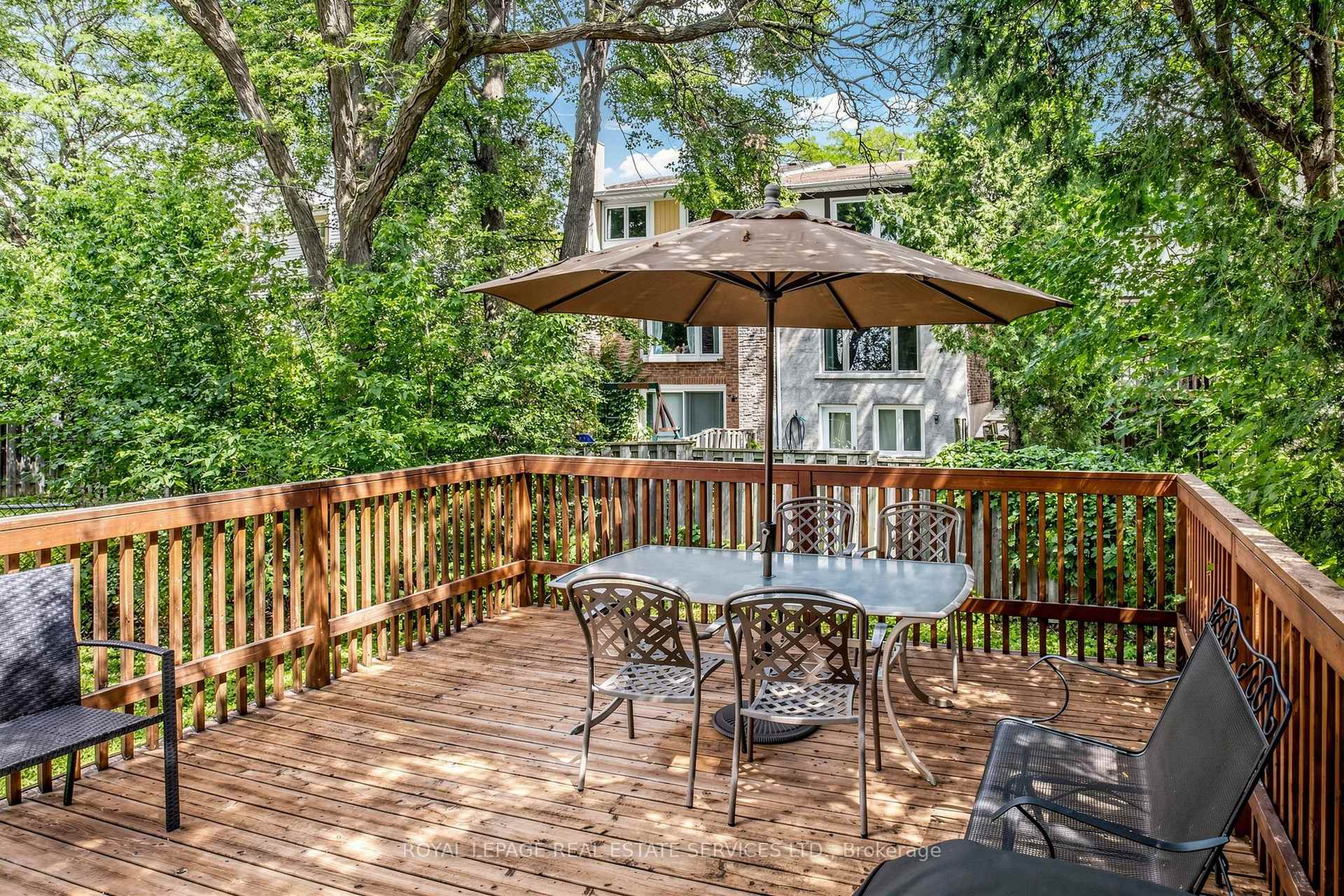 Photo 33 of 150 Tamarack Drive, Markham, Aileen-Willowbrook — HOMEH