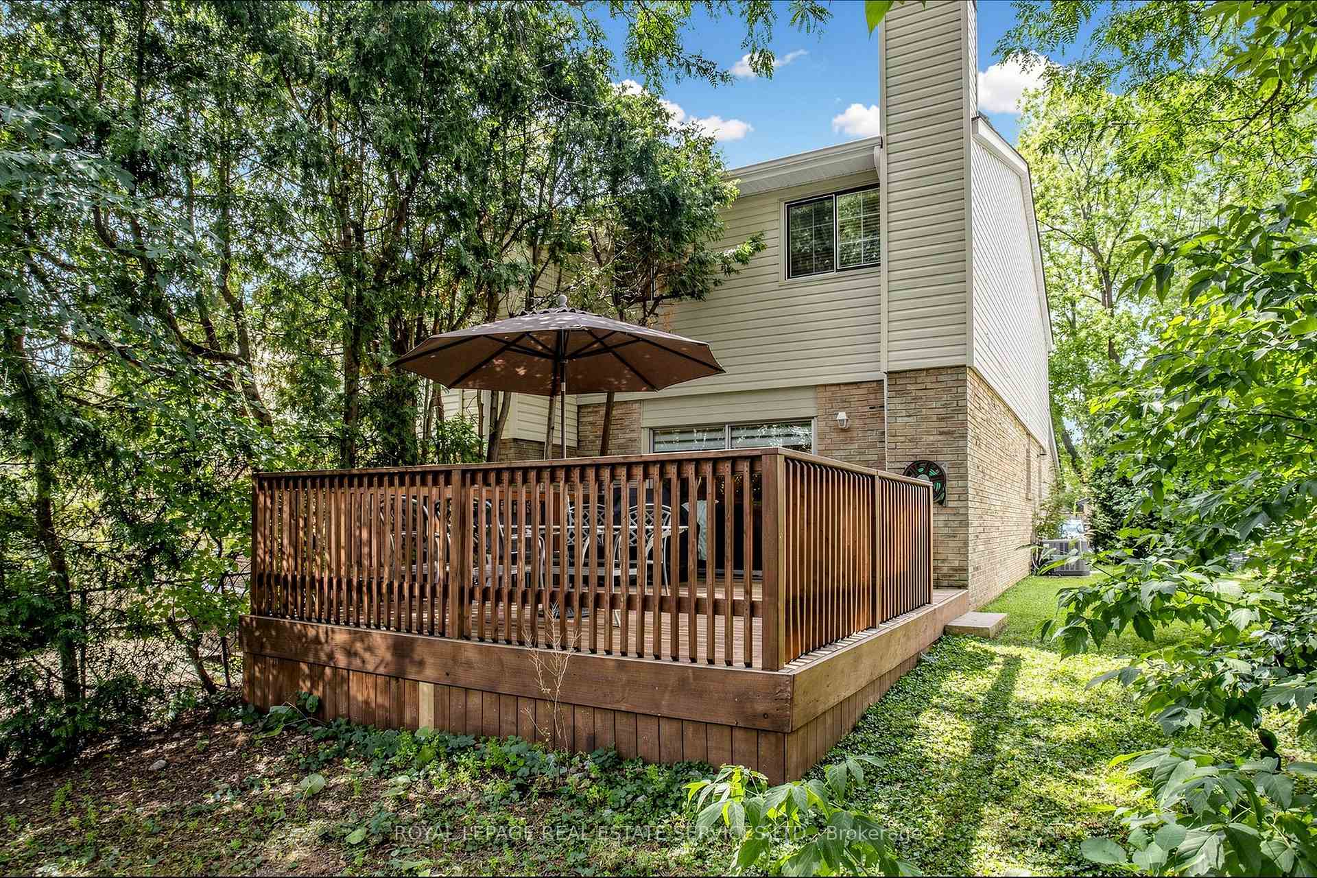 Photo 35 of 150 Tamarack Drive, Markham, Aileen-Willowbrook — HOMEH
