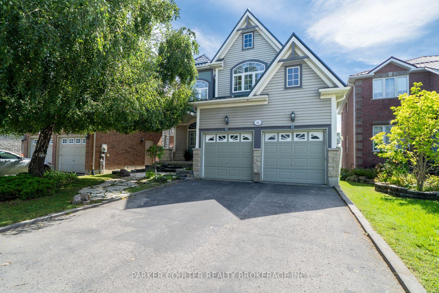 Photo 2 of 23 Sovereign's Gate, Barrie, Innis-Shore — HOMEH