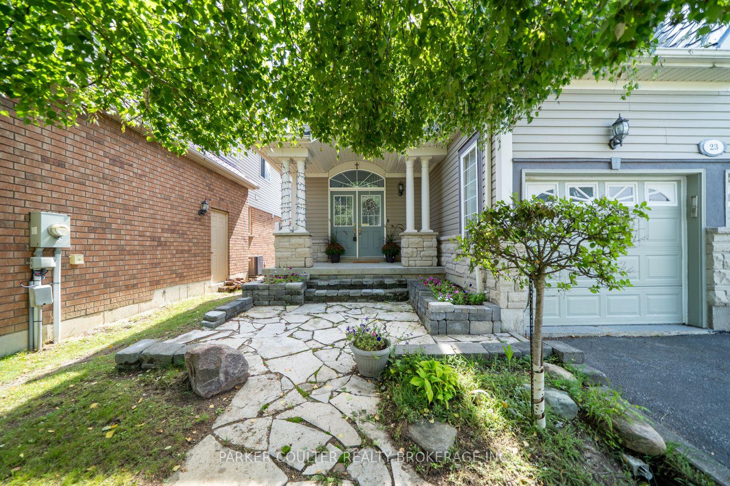 Photo 4 of 23 Sovereign's Gate, Barrie, Innis-Shore — HOMEH